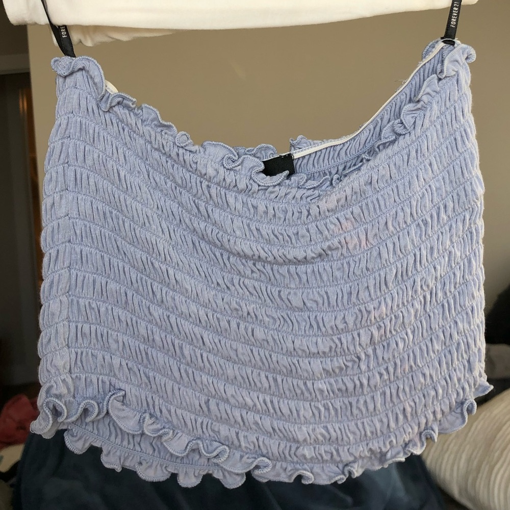 bandeau style strapless crop top